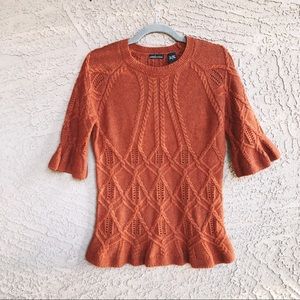 MODA INTERNATIONAL Flutter Short Sleeve Sweater